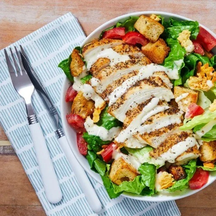 Tavuklu Sezar Salata