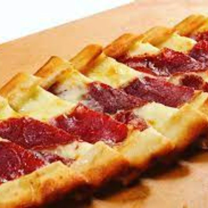 Pastirmali Kaşarlı Pide