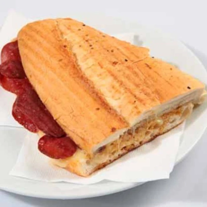 Sucuklu Tost