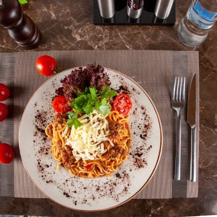 Spagetti̇ Bolonese