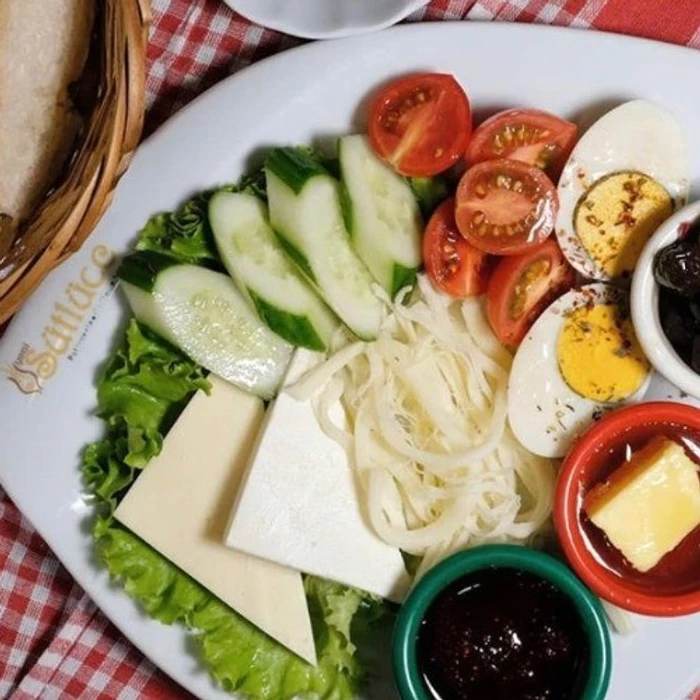 Küçük Kahvaltı Tabağı