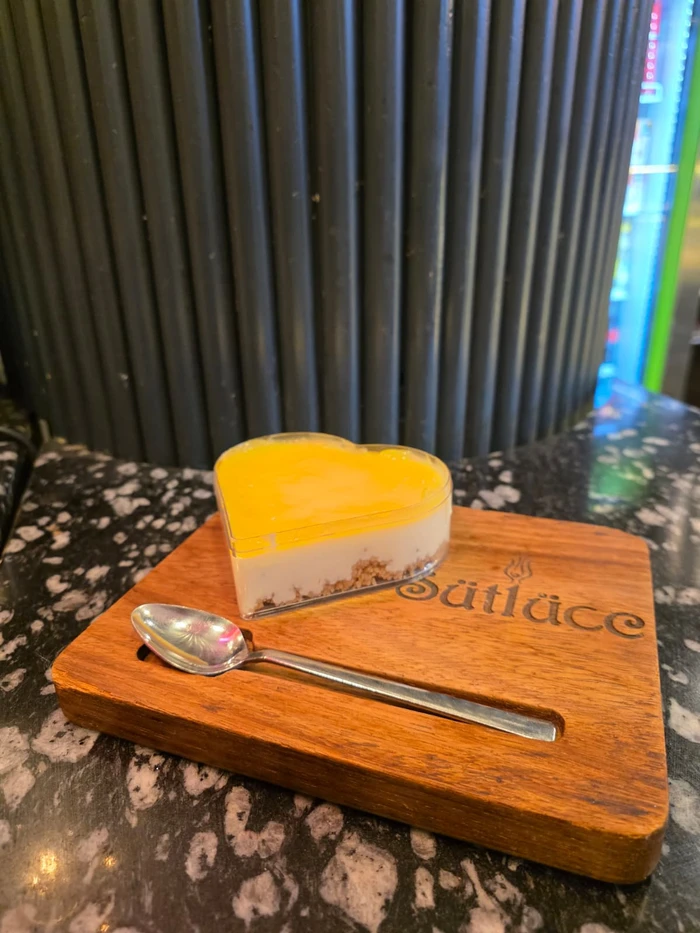 Cheesecake Li̇mon