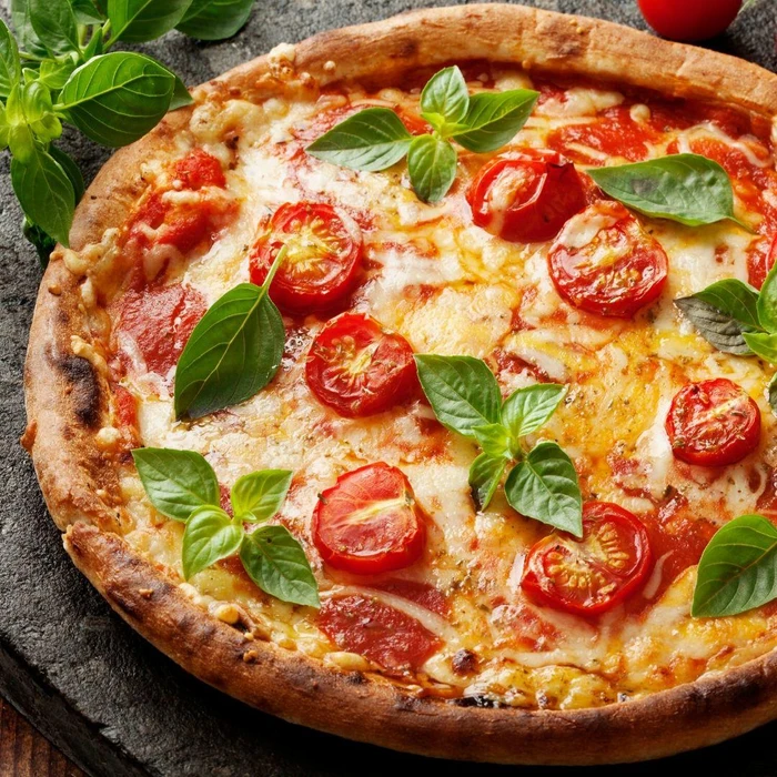 Dried Tomato Pizza