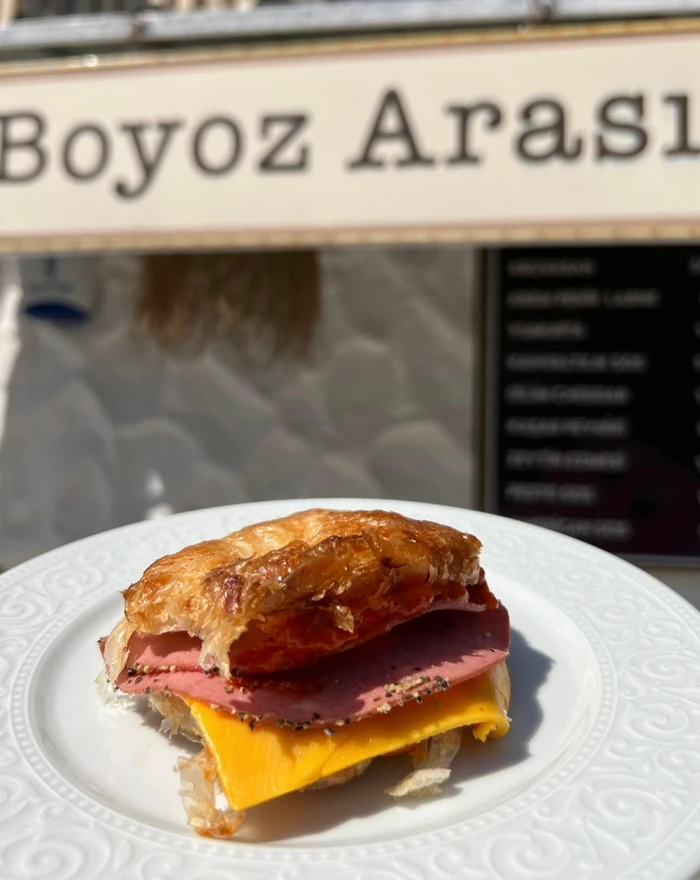 Boyoz with Cheddar Cheese