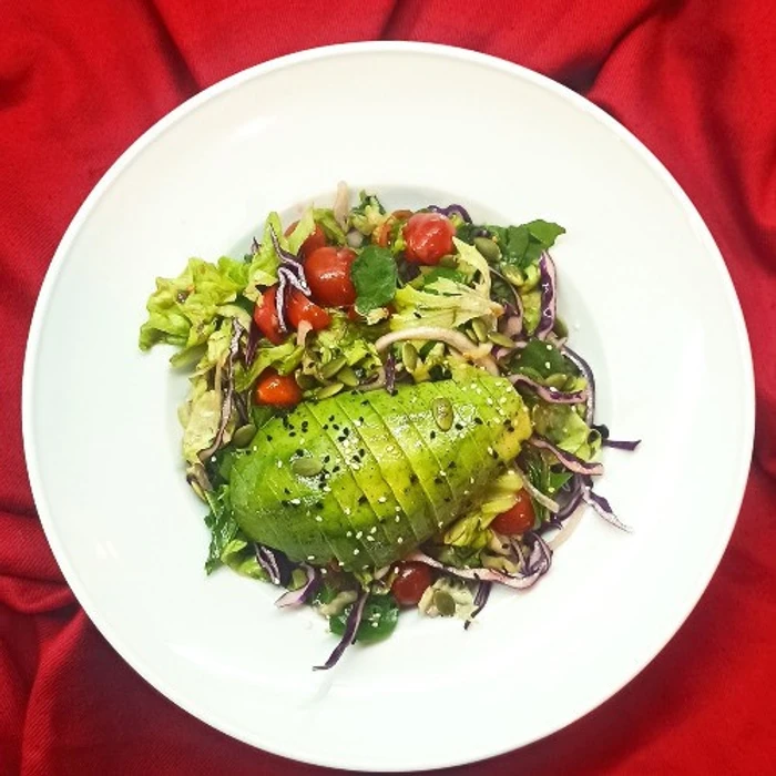 Avokado Salad (vegan)