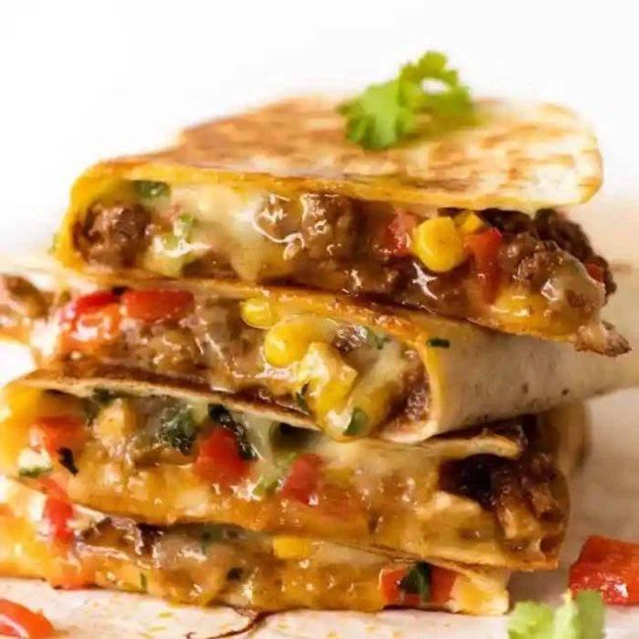 Tavuklu Quesadi̇lla