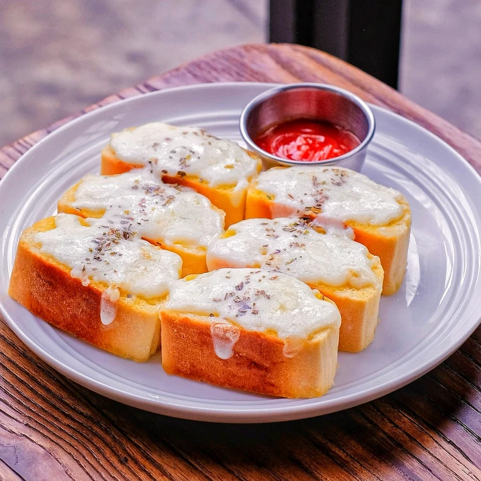 Mozzarella Garlic Bread
